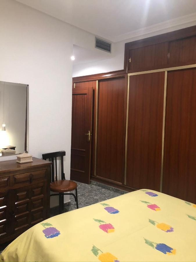 Torreperea- Piso Completo Villa Jaén Buitenkant foto